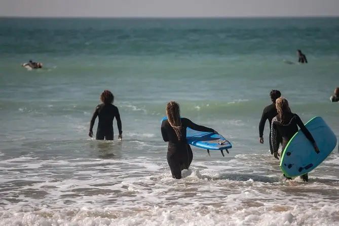 Surfing lessons in Agadir